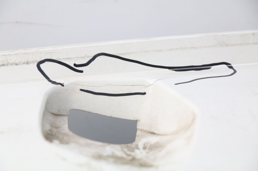 photo de VERKLEIDUNG HINTEN LINKS KYMCO DINK STREET 125 (2009 - 2014) - Kennzeichnungen und Originalreferenzen