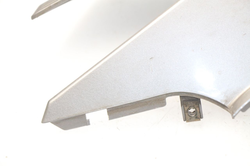 photo de VERKLEIDUNG HINTEN LINKS KYMCO DINK STREET 125 (2009 - 2014) - Gesamtansicht des Produkts