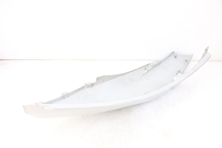 photo de VERKLEIDUNG HINTEN LINKS KYMCO DINK STREET 125 (2009 - 2014) - Detailansicht des Bauteils