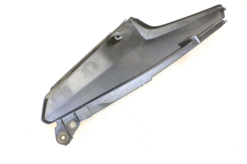 photo de VERKLEIDUNG HINTEN LINKS SUZUKI DL V STROM 1000 (2002 - 2007) - Zoom auf Gebrauchszustand