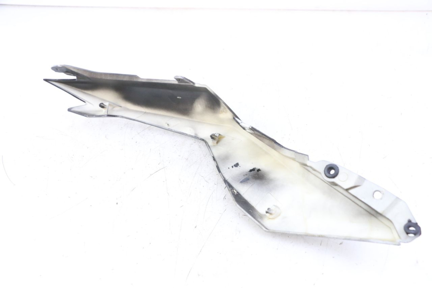 photo de VERKLEIDUNG HINTEN LINKS EBROH BRAVO GLE 1 (2020 - 2024) - Zoom auf Gebrauchszustand