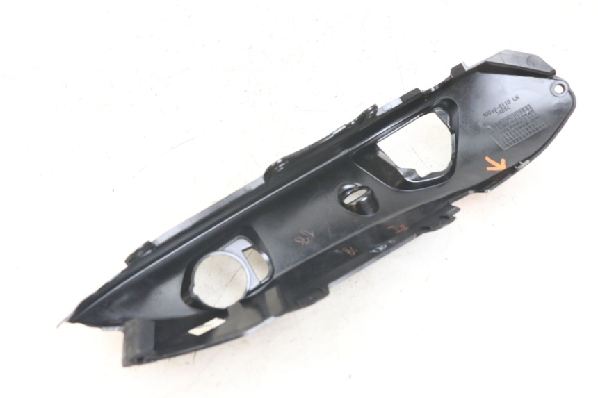 photo de VERKLEIDUNG HINTEN LINKS KAWASAKI ER-6 ER6 N 650 (2012 - 2016) - Details der Befestigungspunkte