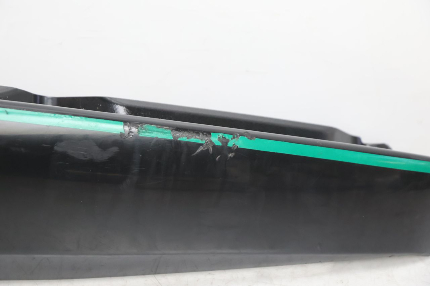 photo de VERKLEIDUNG HINTEN LINKS KAWASAKI ER-6 ER6 N 650 (2005 - 2009) - Technische Nahaufnahme