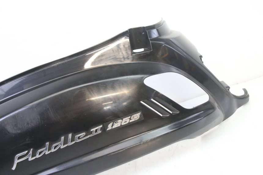 photo de VERKLEIDUNG HINTEN LINKS SYM FIDDLE 2 S 125 (2012 - 2014) - Zoom auf Gebrauchszustand