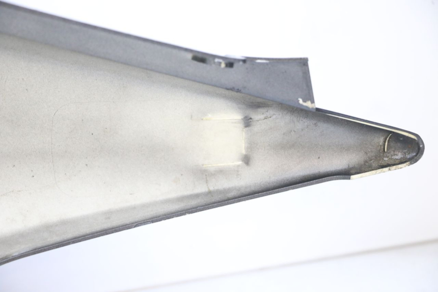 photo de VERKLEIDUNG HINTEN LINKS HONDA FJS SILVER WING SILVERWING 400 (2005 - 2008) - Zoom auf Gebrauchszustand