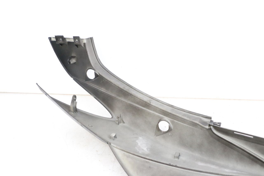 photo de VERKLEIDUNG HINTEN LINKS MBK FLAME X 125 (2007 - 2016) - Zoom auf Gebrauchszustand