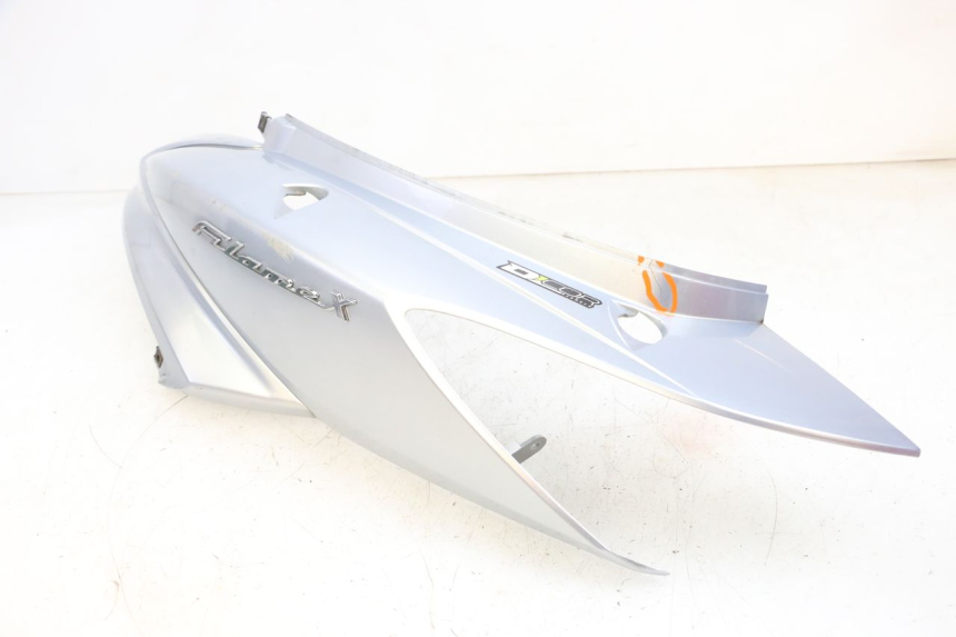 photo de VERKLEIDUNG HINTEN LINKS MBK FLAME X 125 (2007 - 2016) - Charakteristische Merkmale