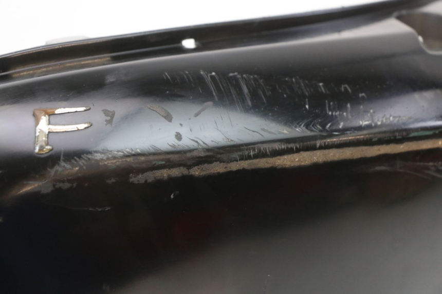 photo de VERKLEIDUNG HINTEN LINKS PIAGGIO FLY 2T 50 (2004 - 2017) - Zoom auf Gebrauchszustand