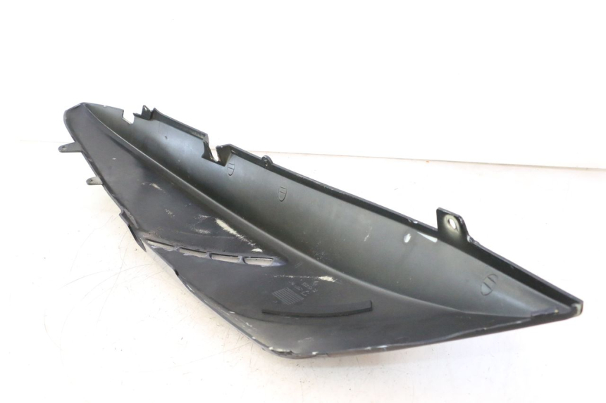 photo de VERKLEIDUNG HINTEN LINKS GILERA GP 800 (2007 - 2013) - Weitere Ansicht des Artikels