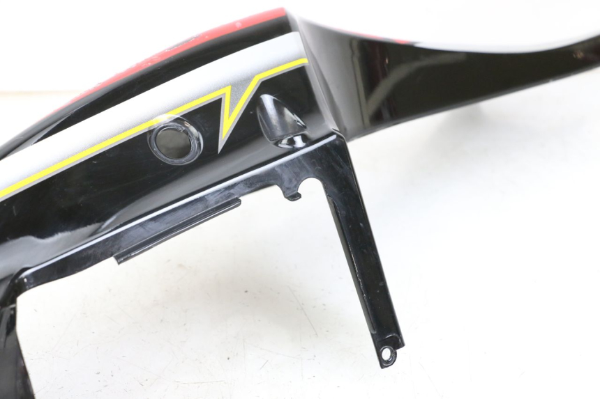 photo de VERKLEIDUNG HINTEN LINKS HYOSUNG GTR 125 (2006 - 2008) - Details der Befestigungspunkte