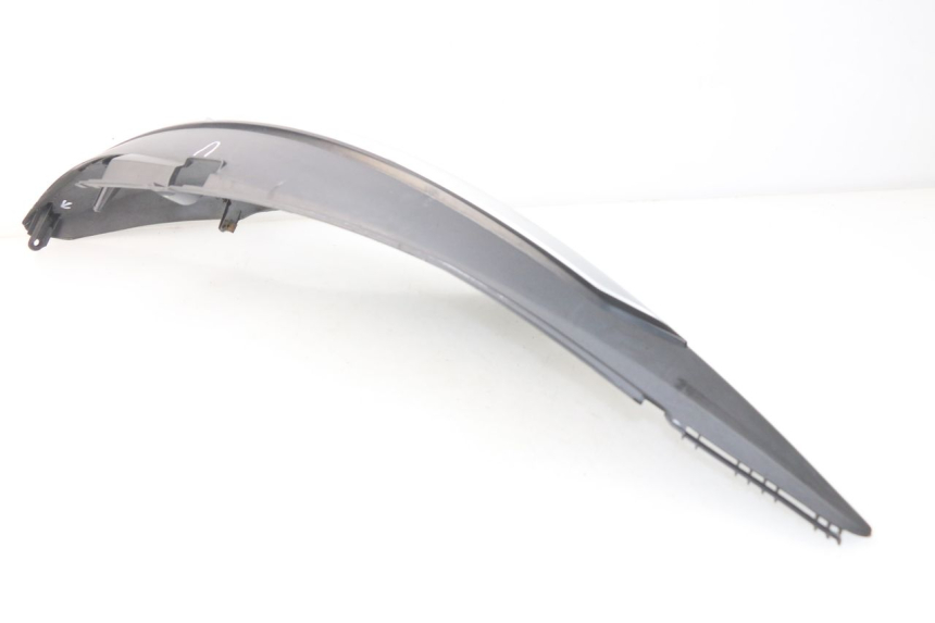 photo de VERKLEIDUNG HINTEN LINKS SYM GTS EVO 125 (2009 - 2013) - Charakteristische Merkmale