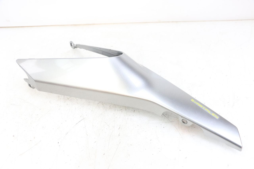 photo de VERKLEIDUNG HINTEN LINKS HUSQVARNA SVARTPILEN 401 (2018 - 2023) - Gesamtansicht des Produkts