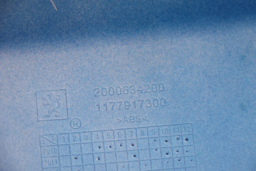 photo de VERKLEIDUNG HINTEN LINKS PEUGEOT KISBEE 2T 50 (2018 - 2022) - Weitere Ansicht des Artikels