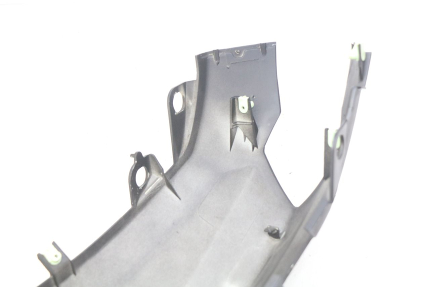 photo de LINKES HINTERES SEITENTEIL PEUGEOT KISBEE 4T 50 (2010 - 2017) - Zoom auf Gebrauchszustand