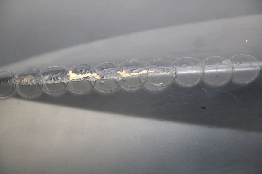 photo de LINKES HINTERES SEITENTEIL PEUGEOT KISBEE 4T 50 (2010 - 2017) - Oberflächenzustand und Material