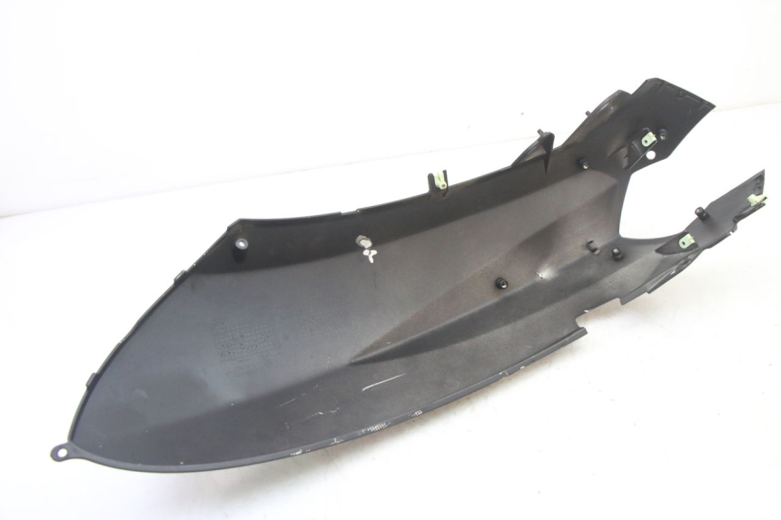 photo de LINKES HINTERES SEITENTEIL PEUGEOT KISBEE 4T 50 (2018 - 2022) - Details der Befestigungspunkte