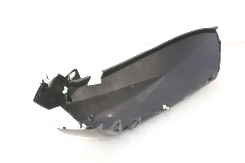 photo de VERKLEIDUNG HINTEN LINKS PEUGEOT KISBEE 4T 50 (2023 - 2026) - Alternative Perspektive