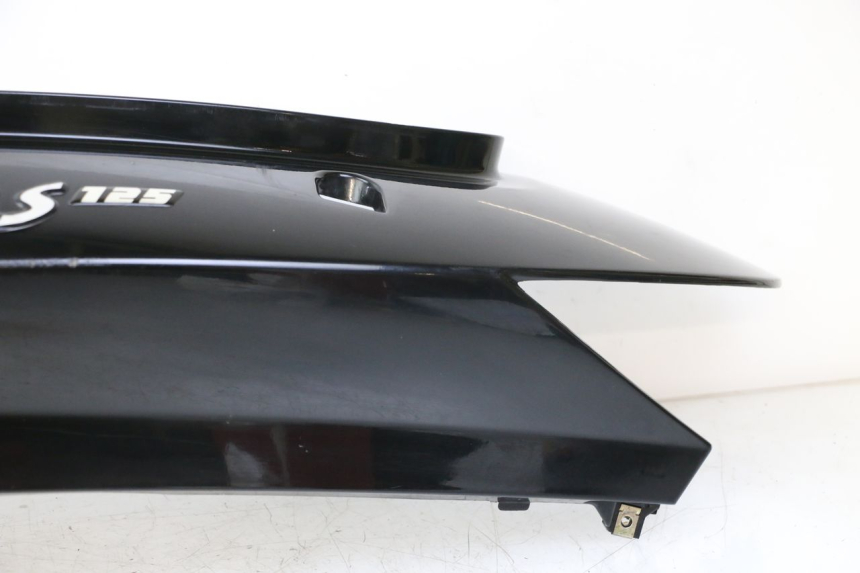 photo de VERKLEIDUNG HINTEN LINKS KYMCO PEOPLE S 125 (2000 - 2008) - Hochauflösende Nahaufnahme