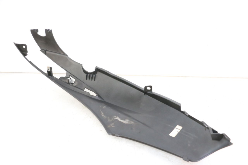 photo de VERKLEIDUNG HINTEN LINKS PIAGGIO LIBERTY IGET 4T 50 (2021 - 2025) - Detailansicht des Bauteils