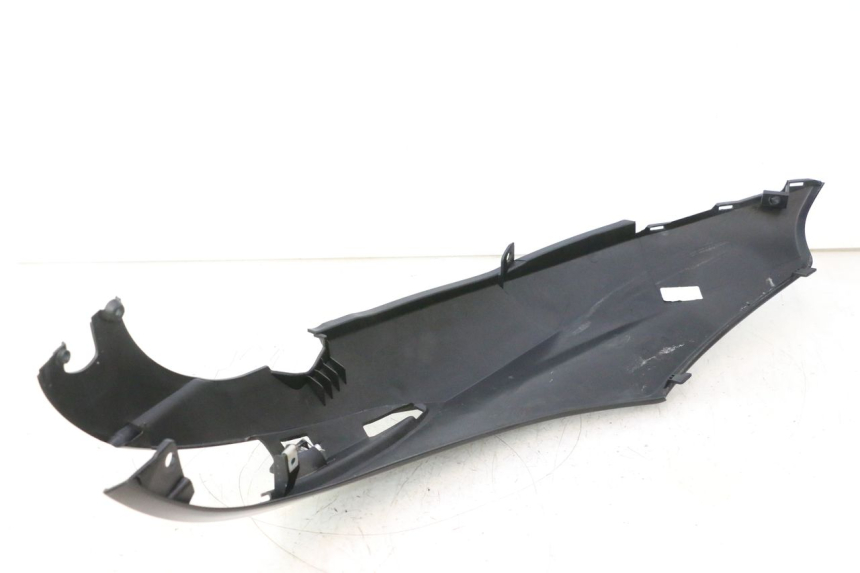 photo de VERKLEIDUNG HINTEN LINKS PIAGGIO LIBERTY IGET 4T 50 (2021 - 2025) - Details der Befestigungspunkte