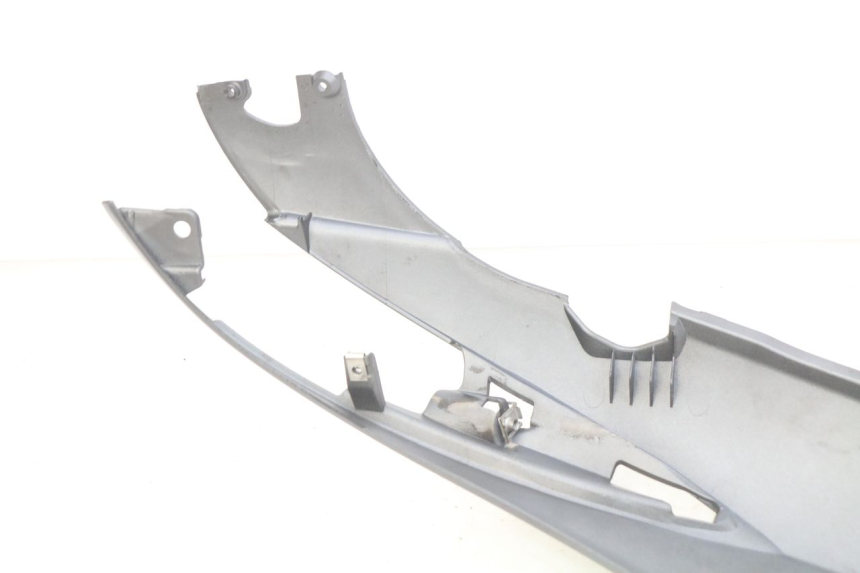 photo de LINKES HINTERES SEITENTEIL PIAGGIO LIBERTY IGET S 125 (2016 - 2020) - Zoom auf Gebrauchszustand