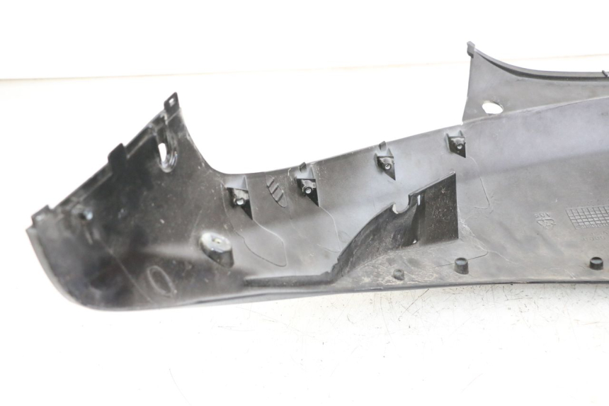 photo de VERKLEIDUNG HINTEN LINKS SYM MIO 50 (2011 - 2017) - Zoom auf Gebrauchszustand