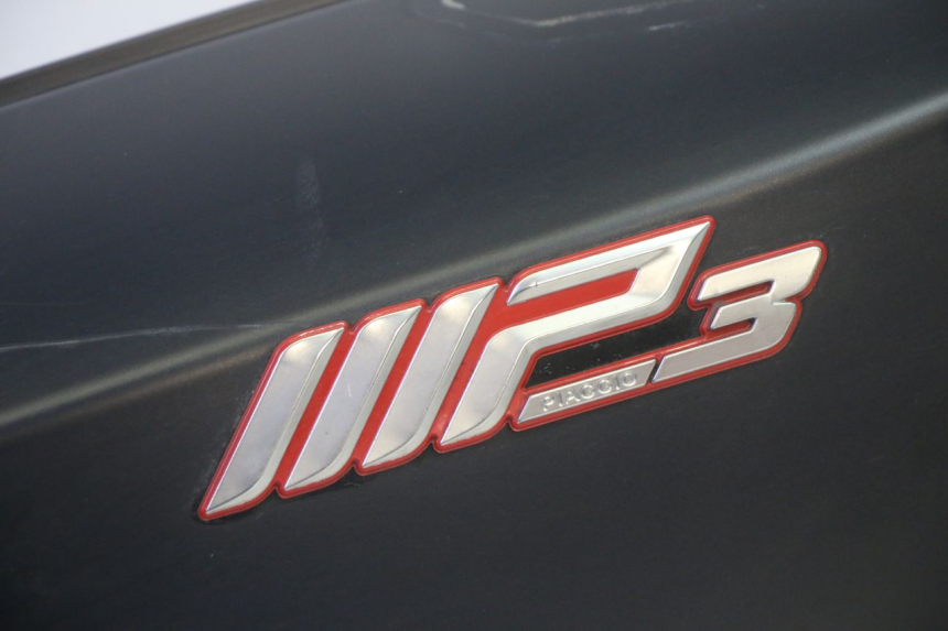 photo de VERKLEIDUNG HINTEN LINKS PIAGGIO MP3 HPE 350 (2018 - 2020) - Alternative Perspektive