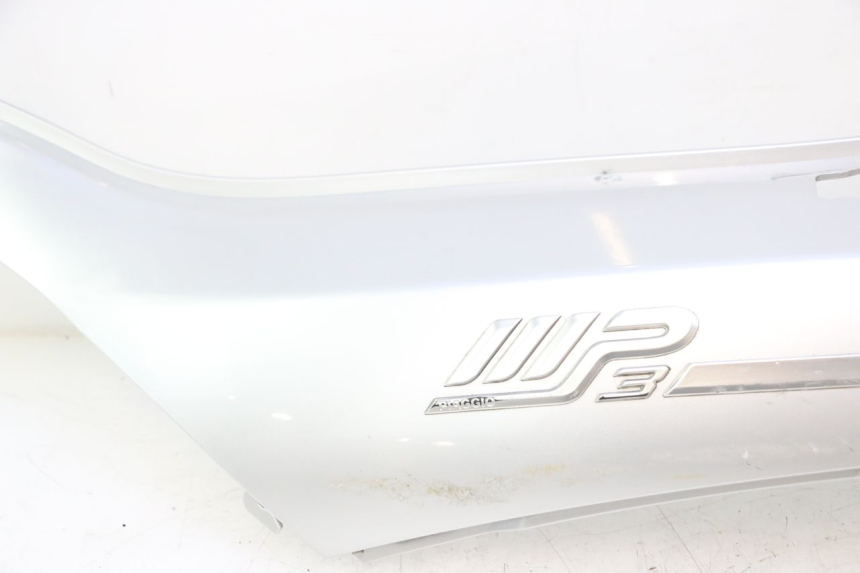photo de VERKLEIDUNG HINTEN LINKS PIAGGIO MP3 LT 300 (2010 - 2016) - Zoom auf Komponenten