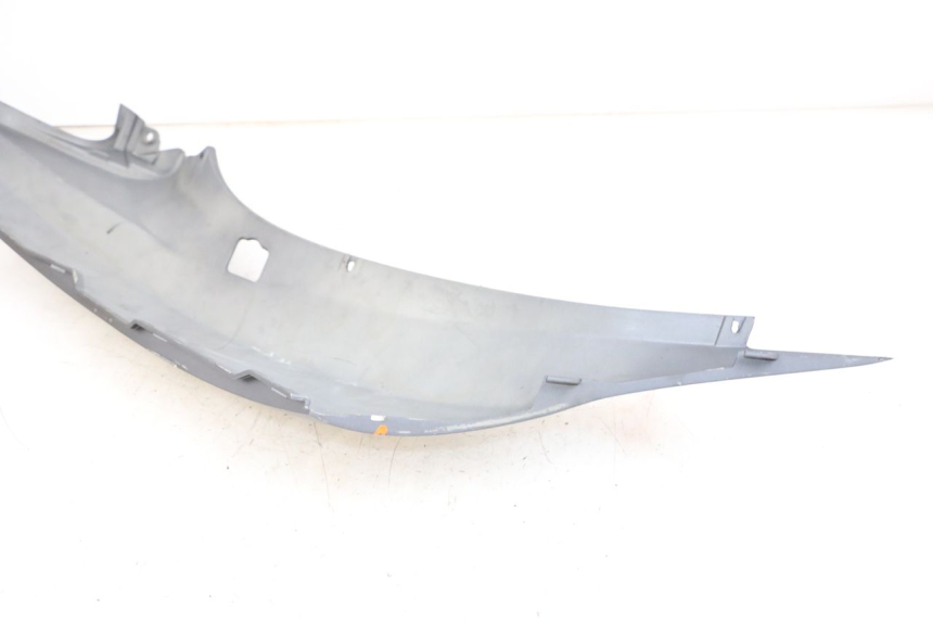 photo de VERKLEIDUNG HINTEN LINKS PIAGGIO MP3 500 (2011 - 2015) - Zoom auf Gebrauchszustand