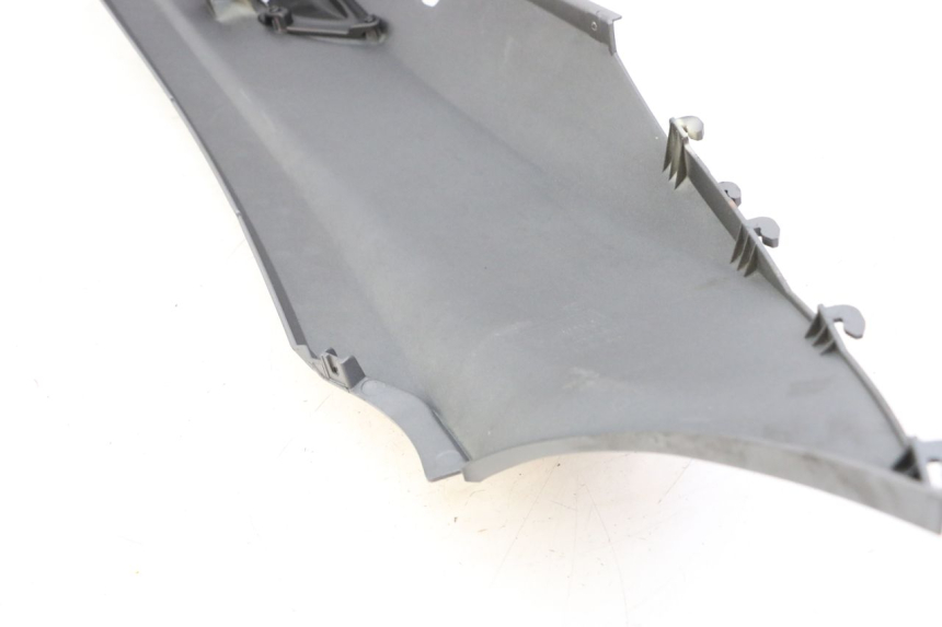 photo de LINKES HINTERES SEITENTEIL PIAGGIO MP3 500 (2014 - 2017) - Oberflächenzustand und Material