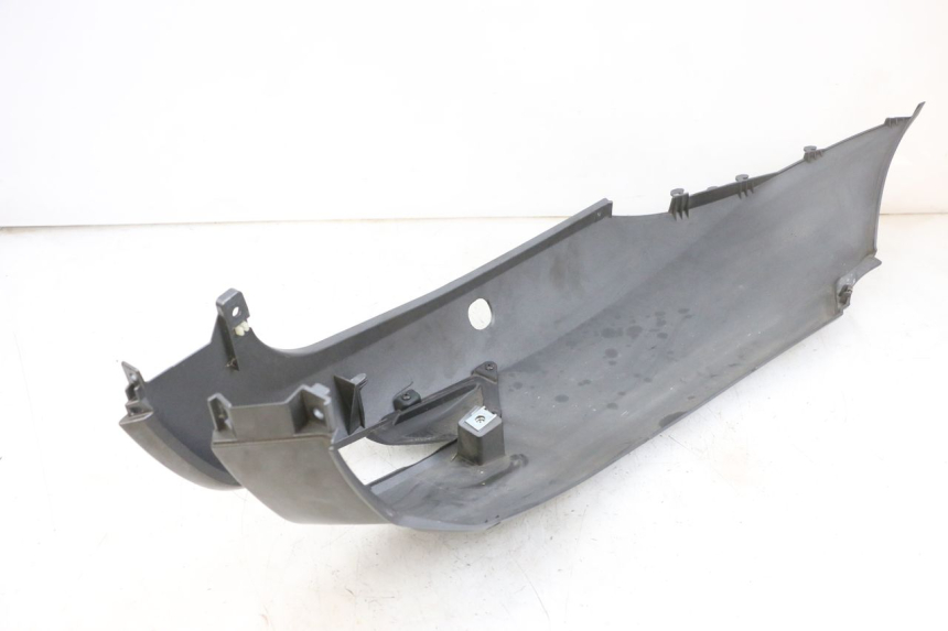 photo de VERKLEIDUNG HINTEN LINKS PIAGGIO MP3 500 (2016 - 2018) - Detailansicht des Bauteils