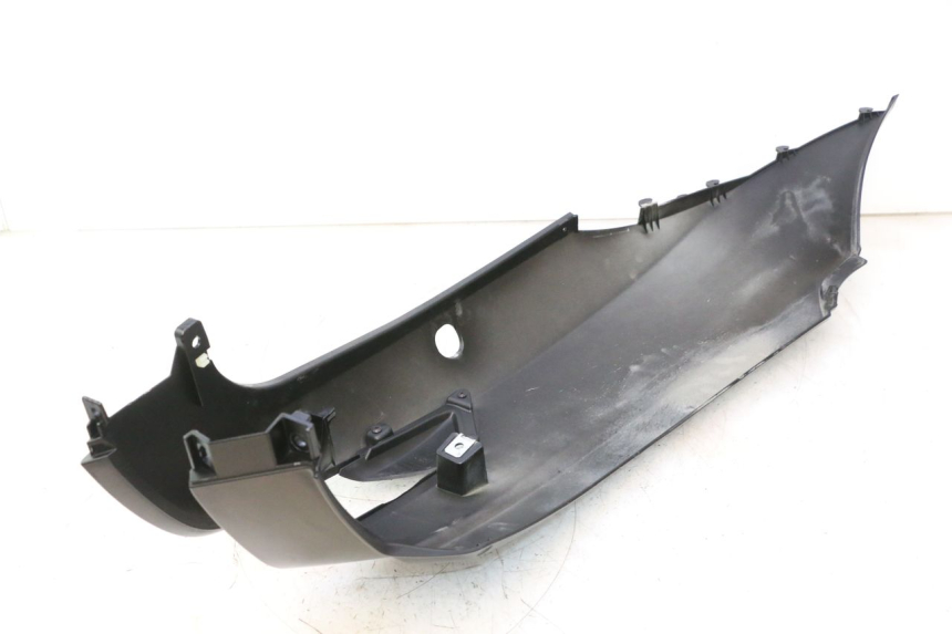 photo de VERKLEIDUNG HINTEN LINKS PIAGGIO MP3 500 (2016 - 2018) - Kennzeichnungen und Originalreferenzen