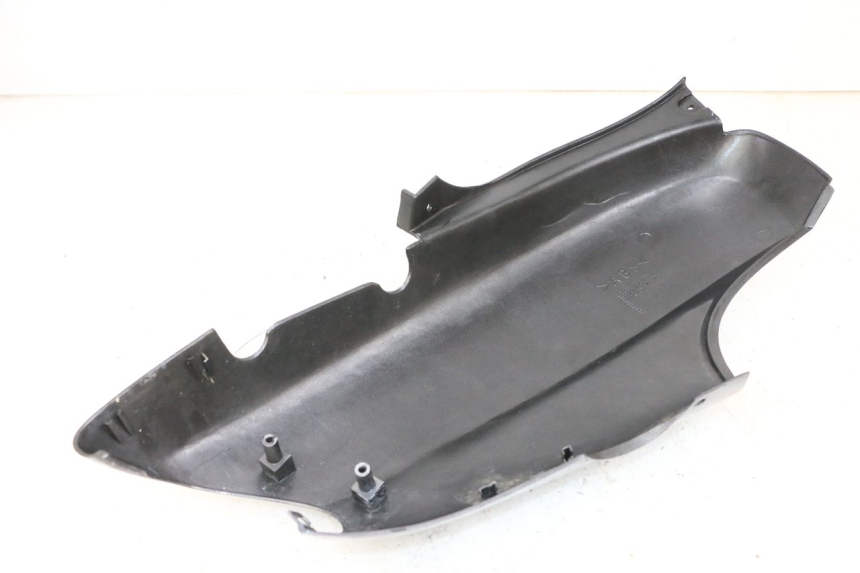 photo de VERKLEIDUNG HINTEN LINKS YAMAHA NEO'S NEOS 2T 50 (1998 - 2007) - Technische Nahaufnahme