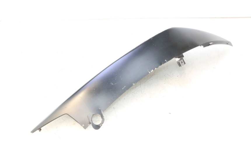 photo de VERKLEIDUNG HINTEN LINKS PIAGGIO NEW TYPHOON 50 (2018 - 2021) - Oberflächenzustand und Material