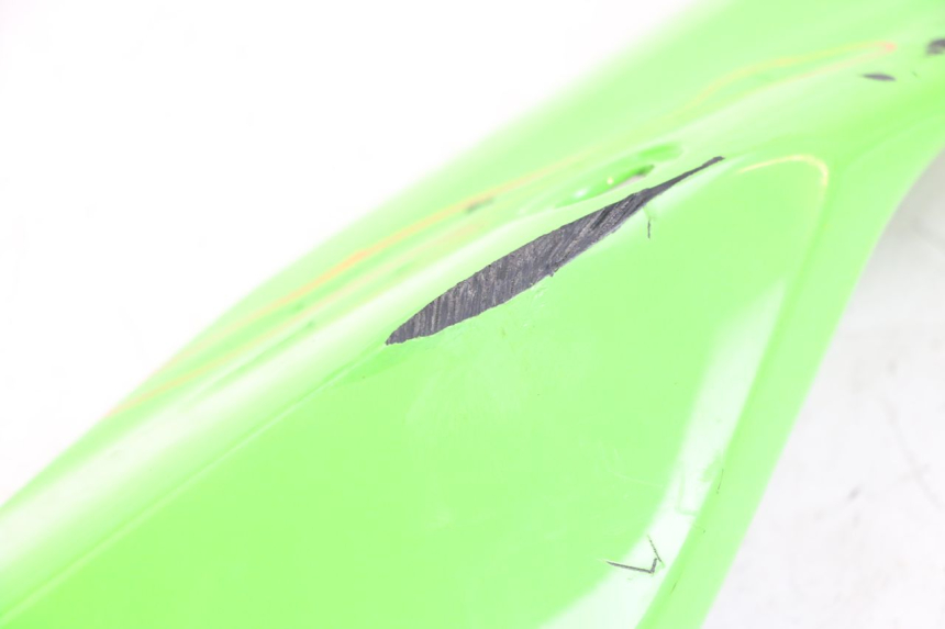 photo de VERKLEIDUNG HINTEN LINKS KAWASAKI NINJA 400 (2018 - 2023) - Details der Befestigungspunkte