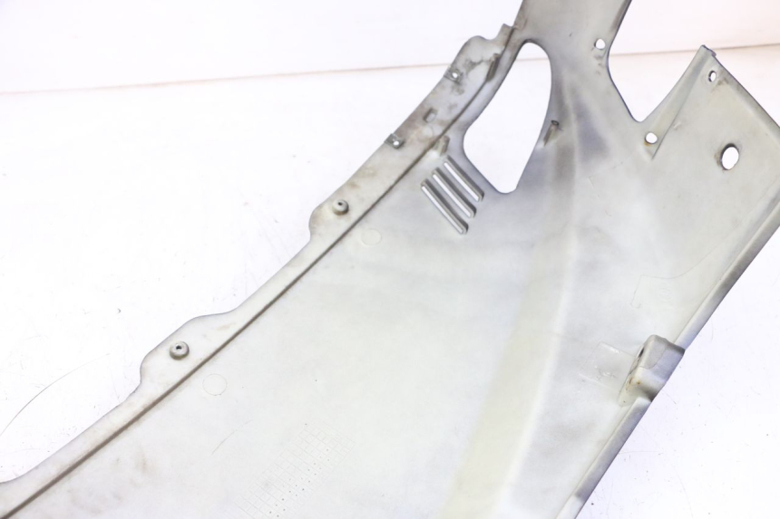 photo de VERKLEIDUNG HINTEN LINKS JM MOTORS OLDIES GT 4T 50 (2018 - 2025) - Oberflächenzustand und Material