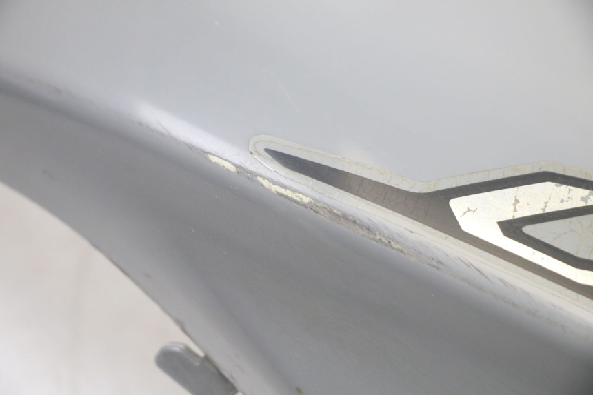 photo de VERKLEIDUNG HINTEN LINKS SYM ORBIT III 3 4T 50 (2021 - 2025) - Technische Nahaufnahme