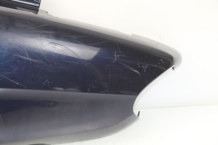 photo de HINTERE LINKE SEITENVERKLEIDUNG MBK OVETTO 50 (1998 - 2007) - Details der Befestigungspunkte