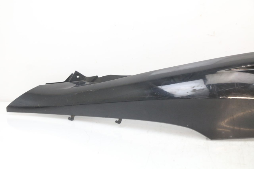 photo de VERKLEIDUNG HINTEN LINKS HONDA PCX (JF28) 125 (2009 - 2011) - Detailansicht des Bauteils