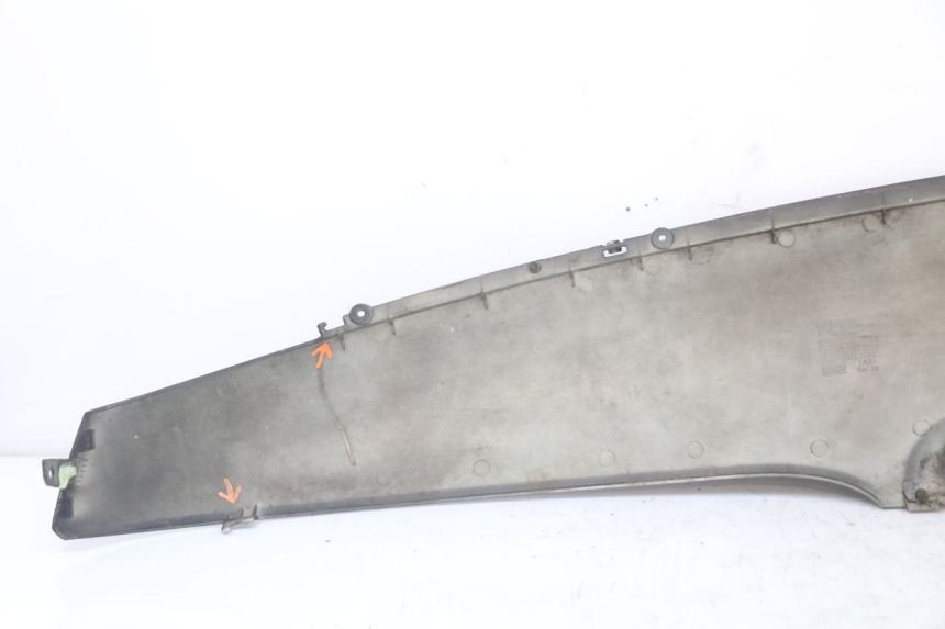 photo de VERKLEIDUNG HINTEN LINKS PEUGEOT DJANGO 125 (2014 - 2017) - Geprüftes Gebrauchtteil