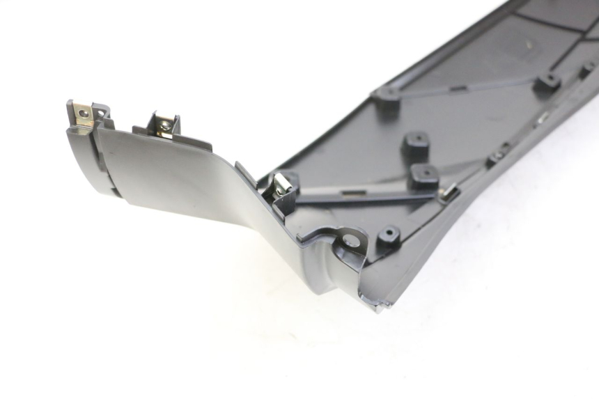 photo de LINKER HINTERER LINKER PEUGEOT TWEET 4T 50 (2023 - 2025) - Alternative Perspektive