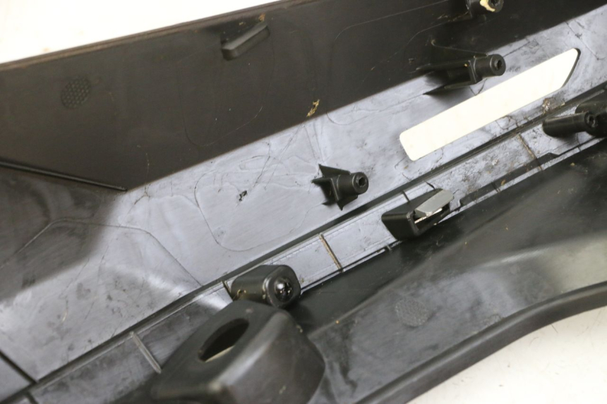 photo de LINKER HINTERER LINKER PEUGEOT TWEET 4T 50 (2023 - 2025) - Technische Nahaufnahme