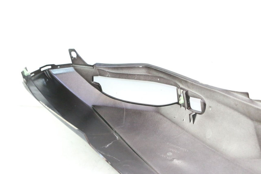 photo de VERKLEIDUNG HINTEN LINKS PEUGEOT SATELIS 125 (2006 - 2009) - Detaillierte Sichtprüfung