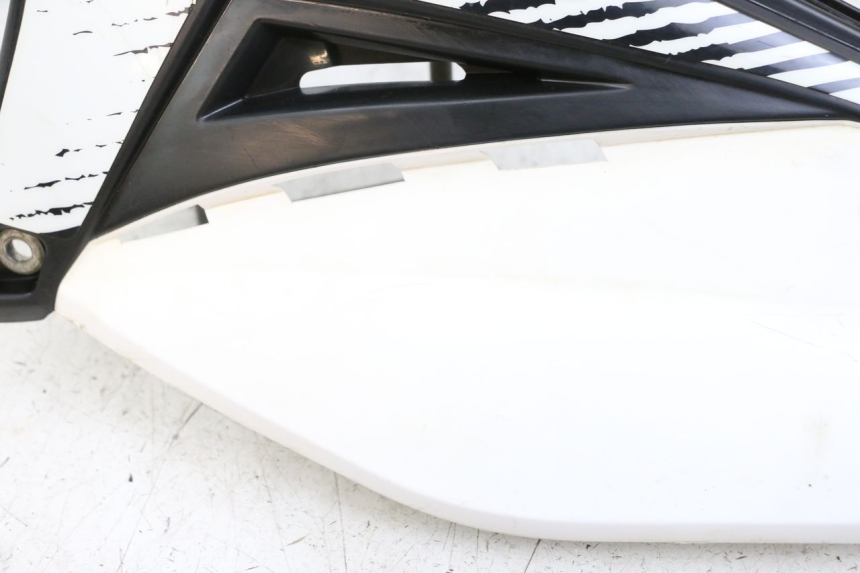 photo de VERKLEIDUNG HINTEN LINKS SHERCO SM-R 50 (2013 - 2017) - Zoom auf Gebrauchszustand
