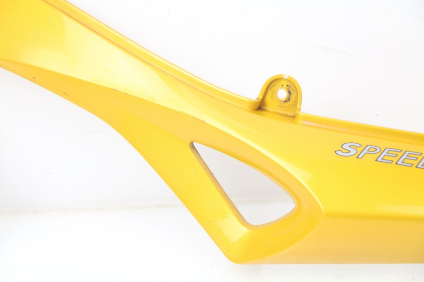 photo de VERKLEIDUNG HINTEN LINKS TRIUMPH SPEED TRIPLE 1050 (2005 - 2007) - Kennzeichnungen und Originalreferenzen