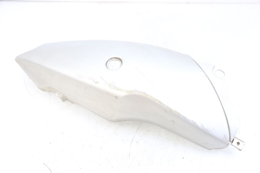 photo de HINTERE LINKE SEITENVERKLEIDUNG PEUGEOT SPEEDFIGHT 100 (1997 - 2007) - Details der Befestigungspunkte