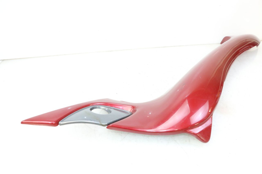 photo de VERKLEIDUNG HINTEN LINKS TRIUMPH SPRINT 900 (1995 - 1998) - Profilansicht des Ersatzteils