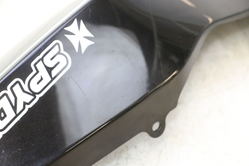 photo de VERKLEIDUNG HINTEN LINKS CAN-AM SPYDER RS 1000 (2008 - 2012) - Hochauflösende Nahaufnahme