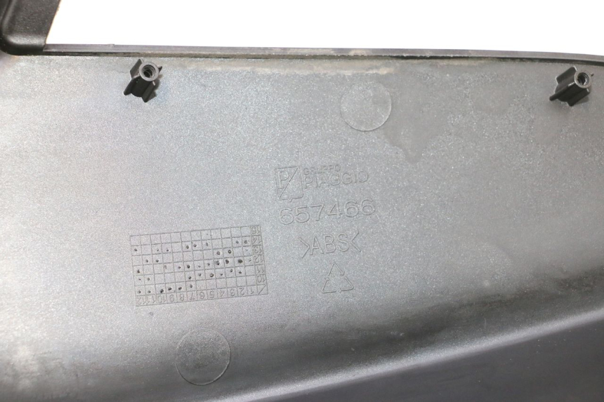 photo de VERKLEIDUNG HINTEN LINKS APRILIA SR MOTARD 50 (2012 - 2018) - Weitere Ansicht des Artikels