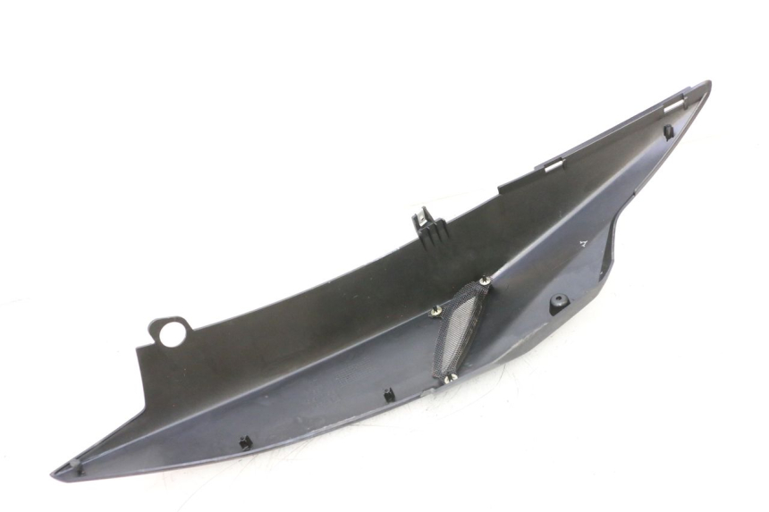 photo de VERKLEIDUNG HINTEN LINKS APRILIA SR MOTARD 50 (2012 - 2018) - Oberflächenzustand und Material